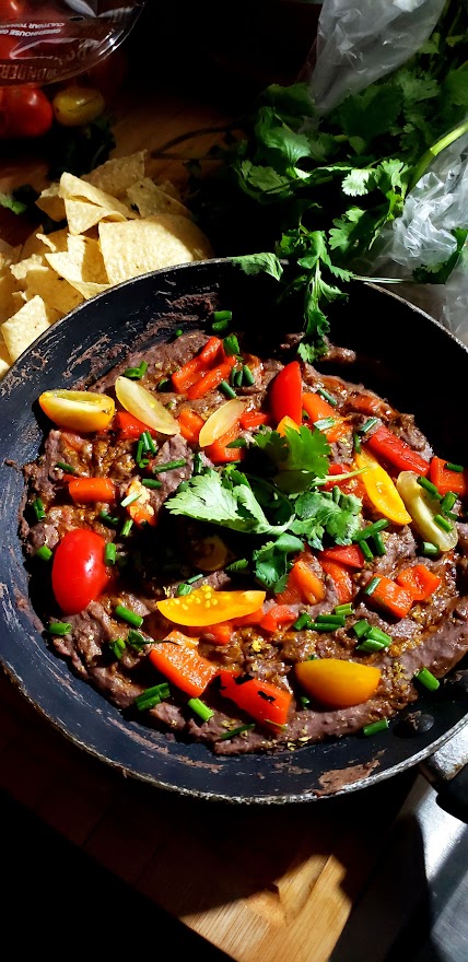 Skillet-Style Black Bean&nbsp;Dip